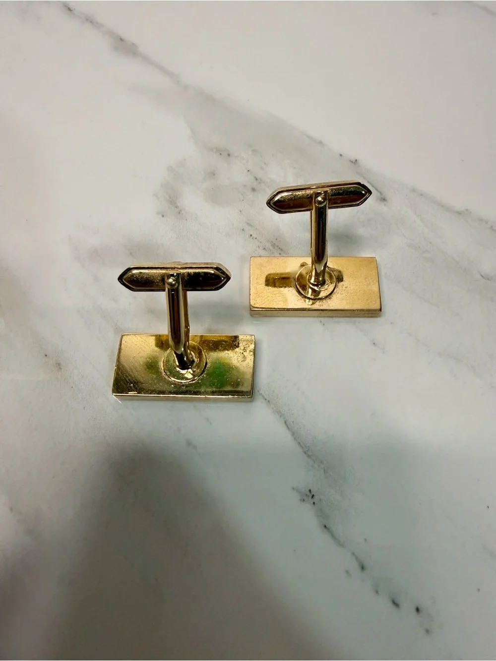 Men's Gold Tone Striped Cufflinks